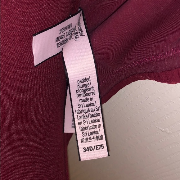 VS bra, size 34D - Picture 3 of 3